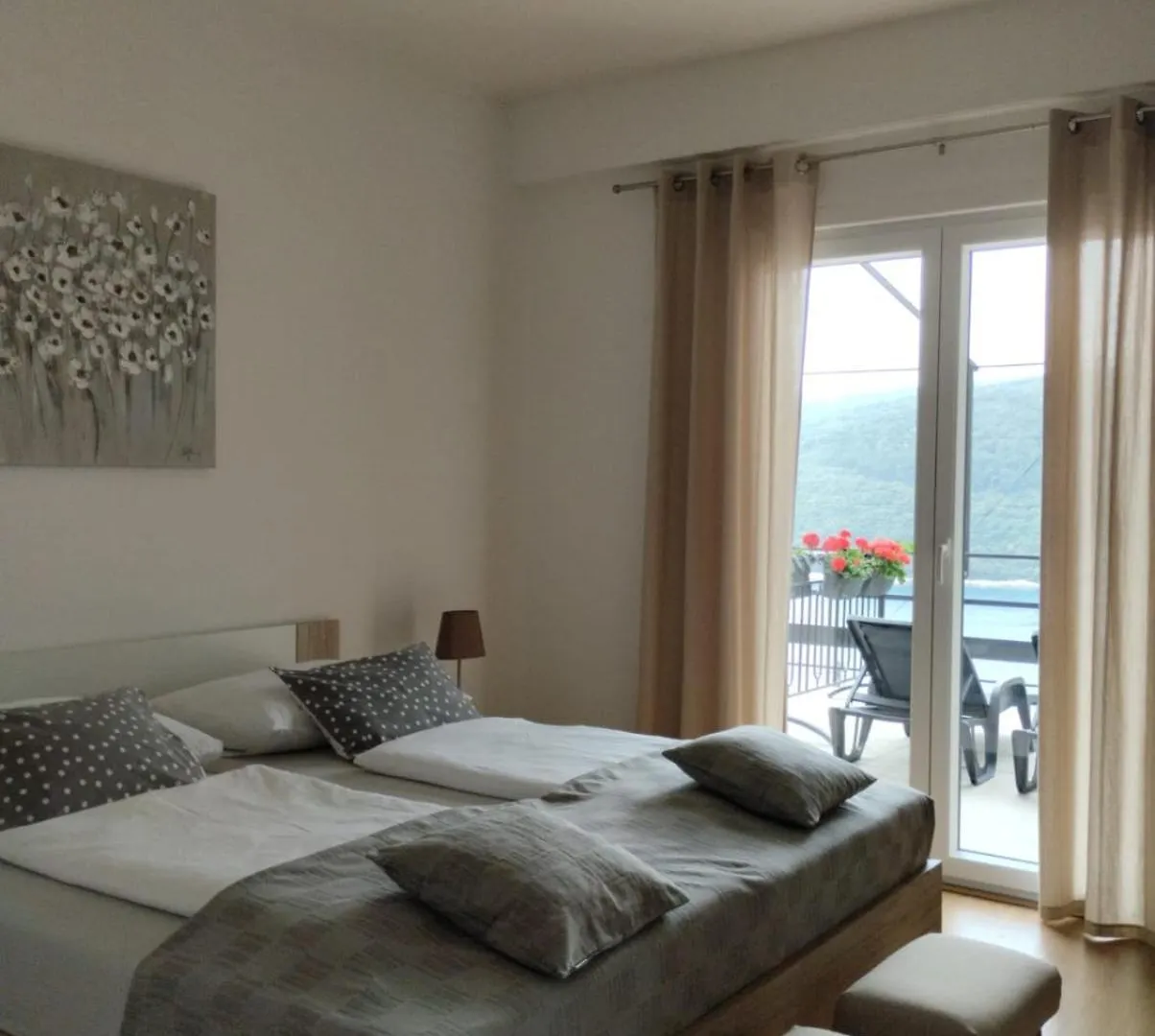 Apartment Bruna With Terrace And Spectacular Sea View Rabac